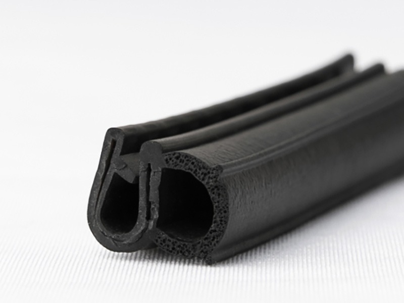 2026.3.25 Water- and Weather-Resistant Rubber Push-on Seal with Bulb on Side China