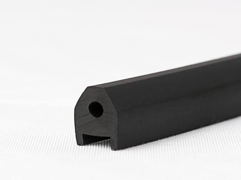 2026.3.29 Dense Rubber Extrusions EPDM 70 Shore A China Manufacturers